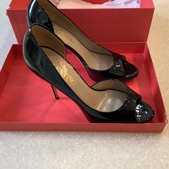 Valentino Garavani Black High Heel Shoes Size Patent Leather